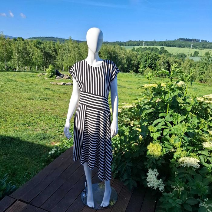 Karl Lagerfeld Paris • sukienka mini • M • nowa z metką