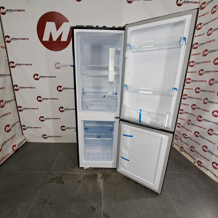 Lodówka Chiq FBM157L42 [2 lata gwar] E/144cm wys/157litrów/39dB