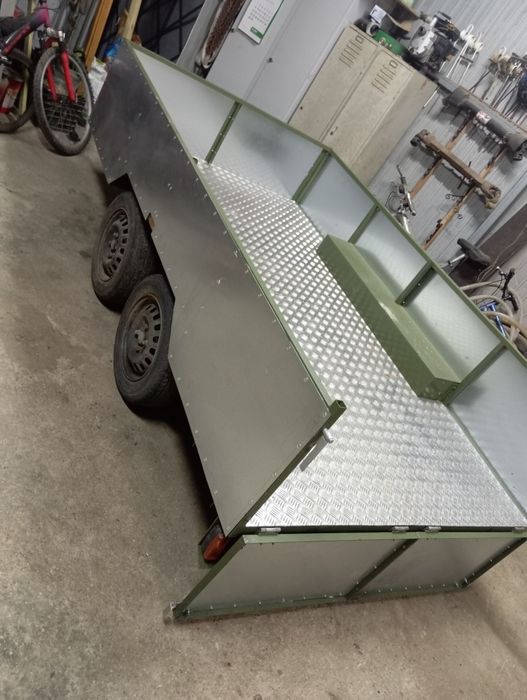 Vendo reboque/ atrelado para carro