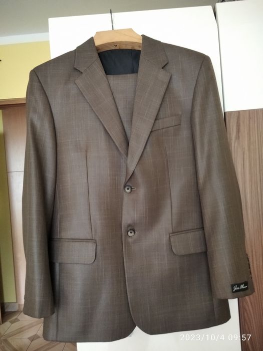 Garnitur męski. M. . .