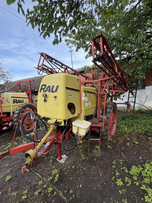 Opryskiwacz RAU  2700 L 18-21 m lance