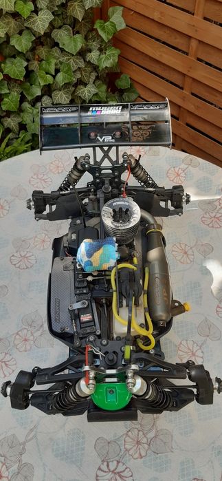 Zestaw zawodniczy model MugenSeiki MBX8 spalinowy