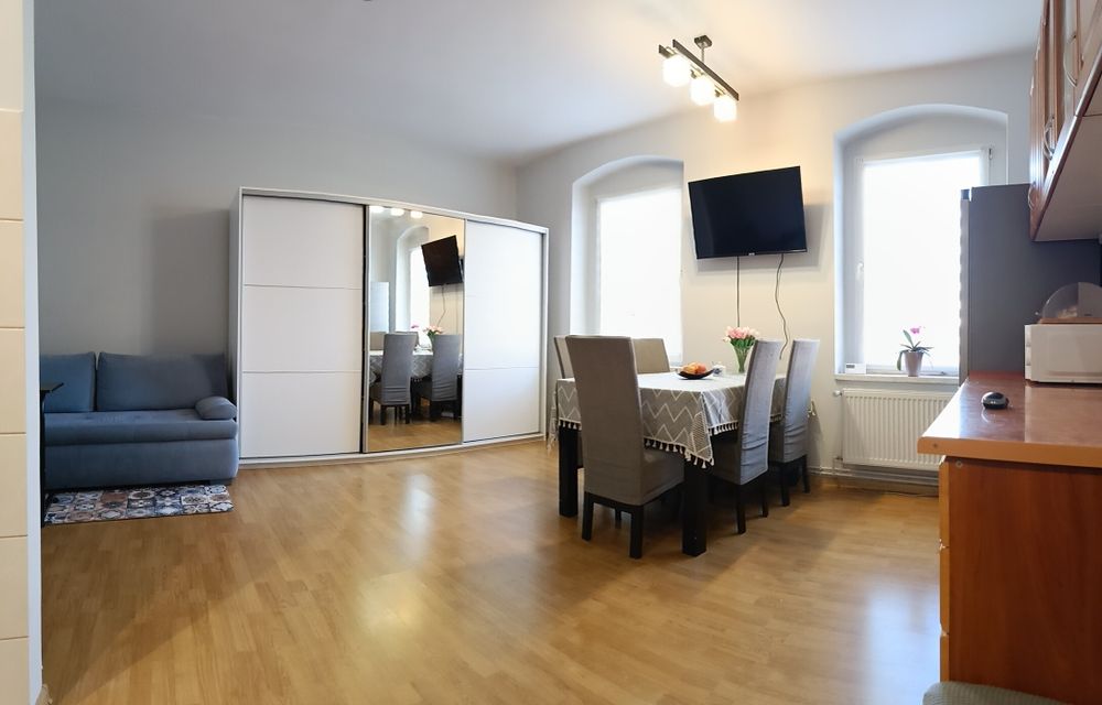 37,5m2 , 2 pokoje, doskonała lokalizacja, Dożynkowa