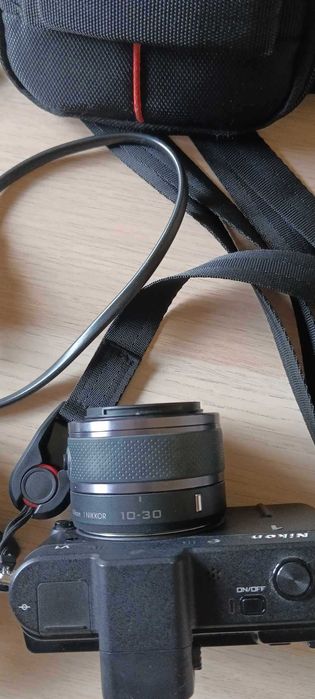 Nikon 1 V1 Camera64730292050819121