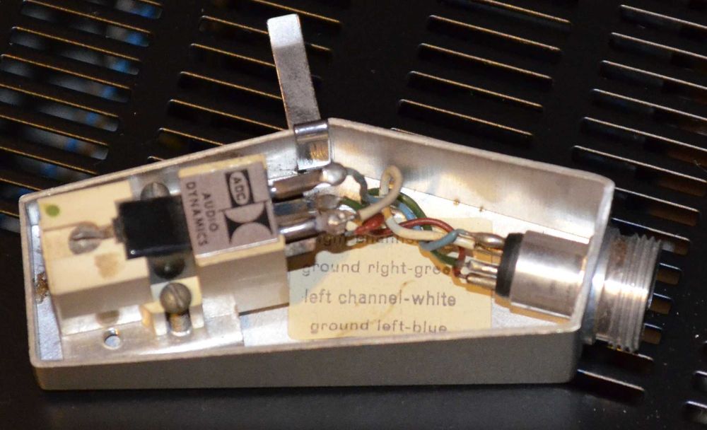 Lenco L 75 Klasyczny gramofon z napędem bezpośrednim