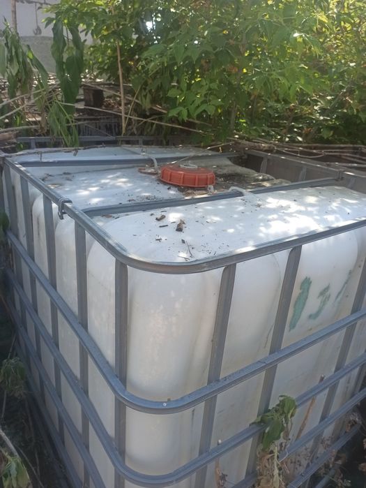 Кубовый бак для воды