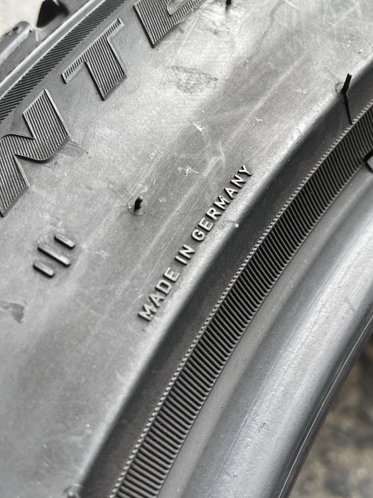255/40 R20 Pirelli Winter Sottozero 3 (Германія) 2шт./ 2023 рік./ близько до нових