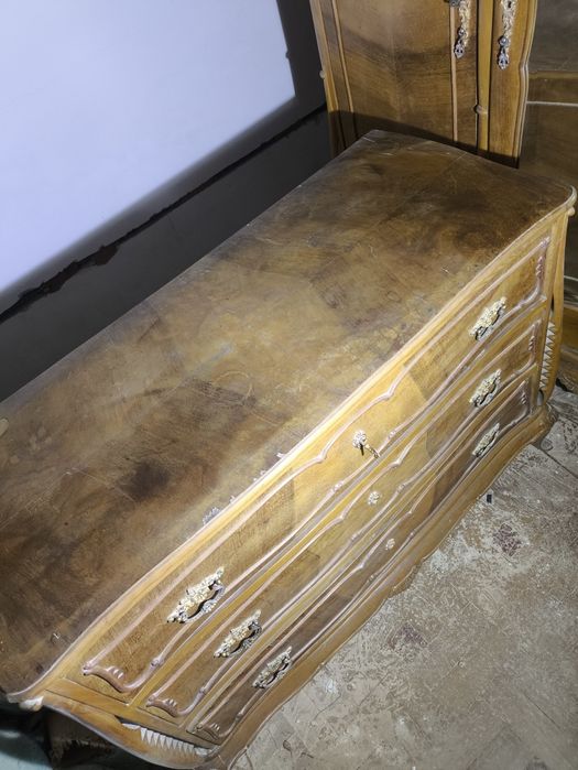 Cómoda antiga de madeira maciça - Modelo clássico ideal para restaurar