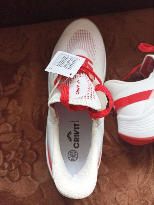 Кросівки CRIVIT. EU 41