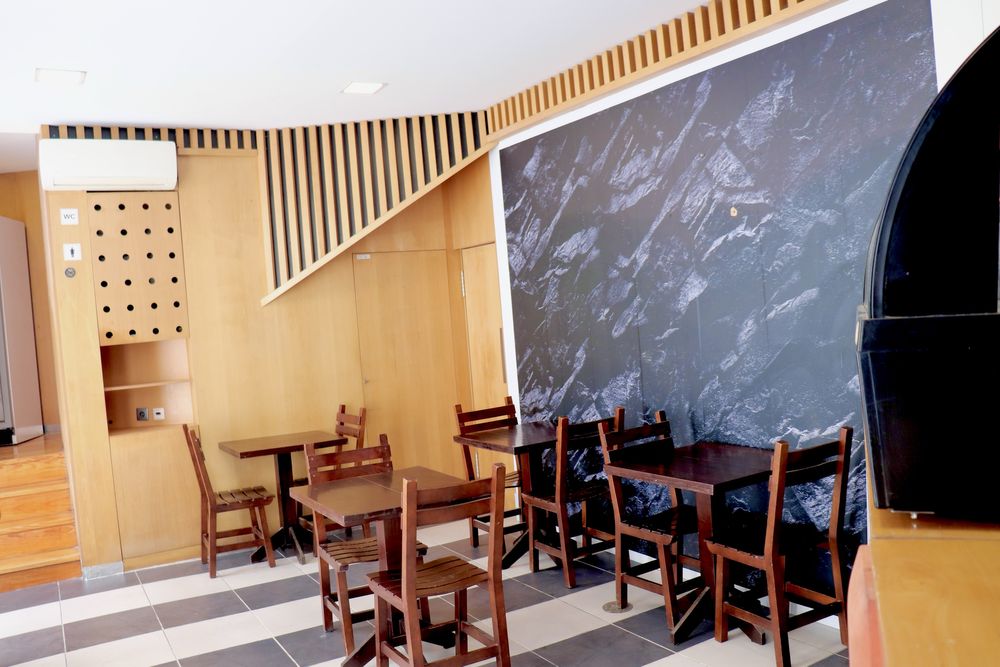 Restaurante Renovado - Centro de Valongo