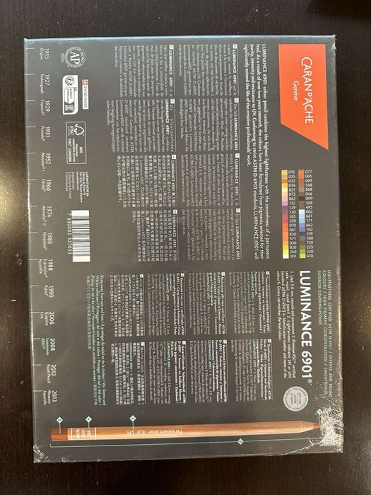 Карандаши цветные Caran d'Ache Luminance 6901 20,40 цв