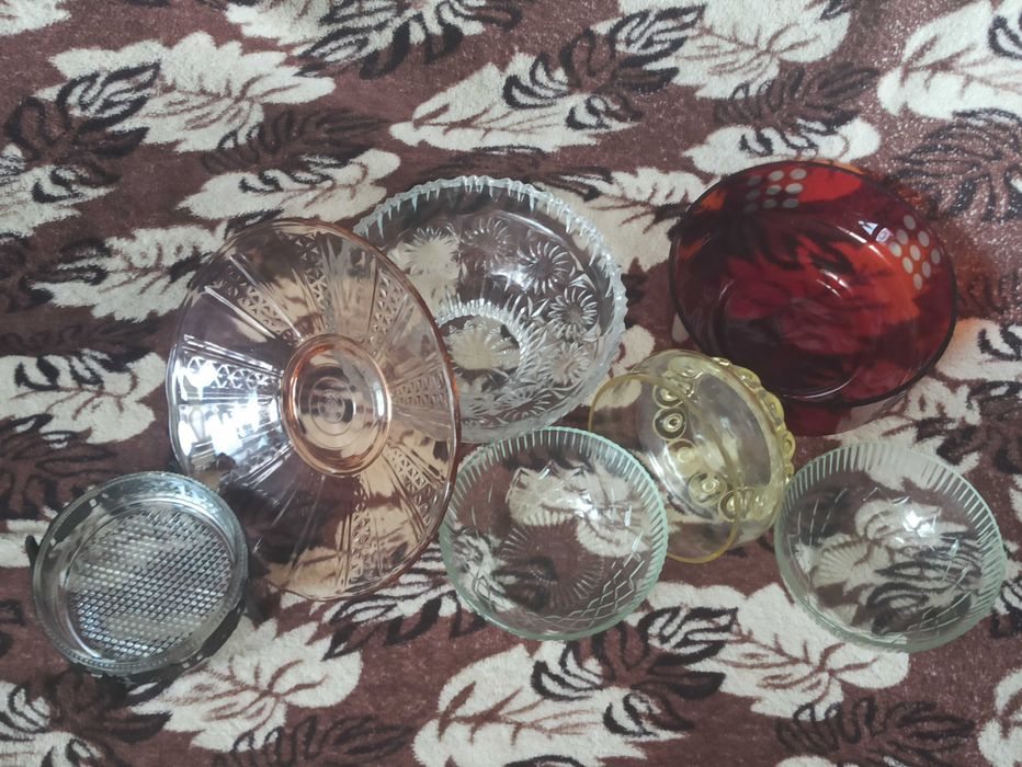 Посуд для цукерок, фруктів, салату (цукерниця, салатник)