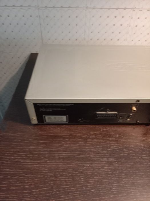 DVD LG modelo DVD4210 avariado  para peças peças