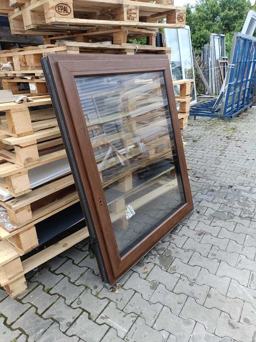 Okno PCV BluEvolution 82, 1180 x 1420