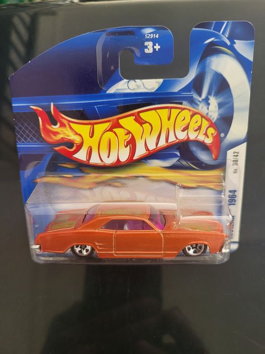 Hotwheels antigos,  ano 2001.