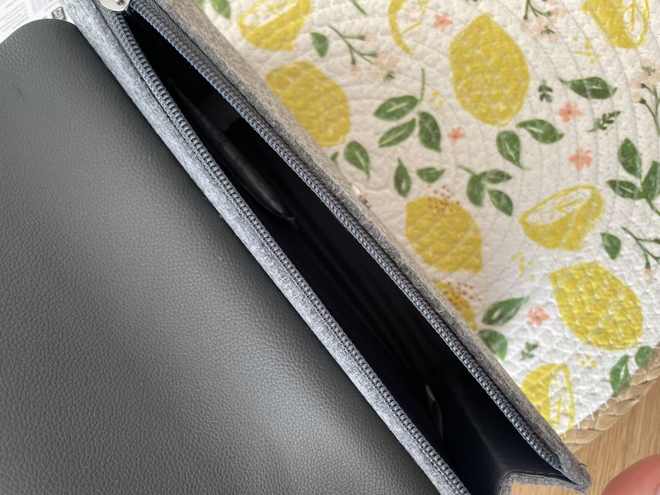 Kosmetyczka La Prairie_szara