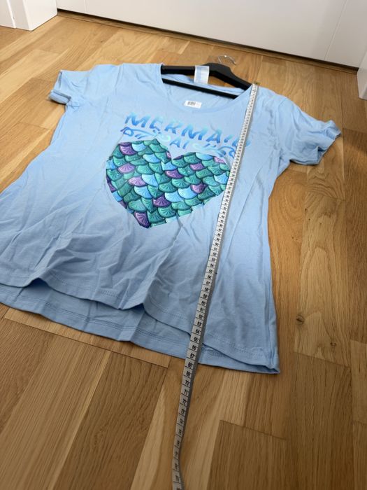 Nowy blekitny T-shirt Port & Company Mermaid Rozmiar M