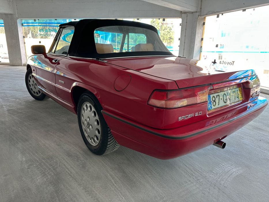 Alfa Romeo Spider 2.0