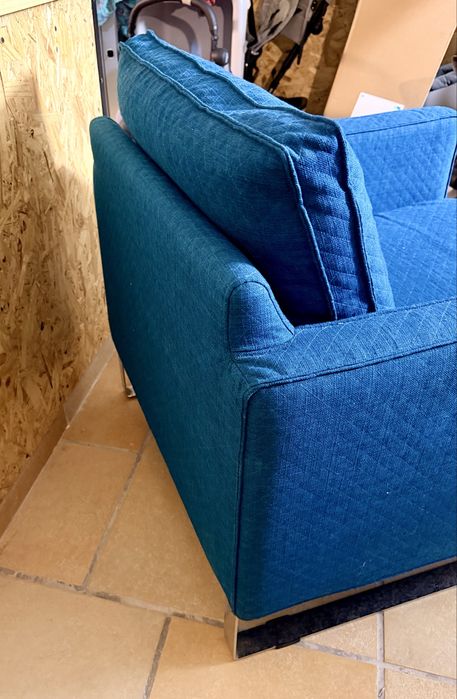 Cadeirão azul Ikea