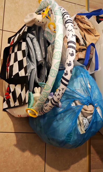 2 torby ciuchów dla niemowląt