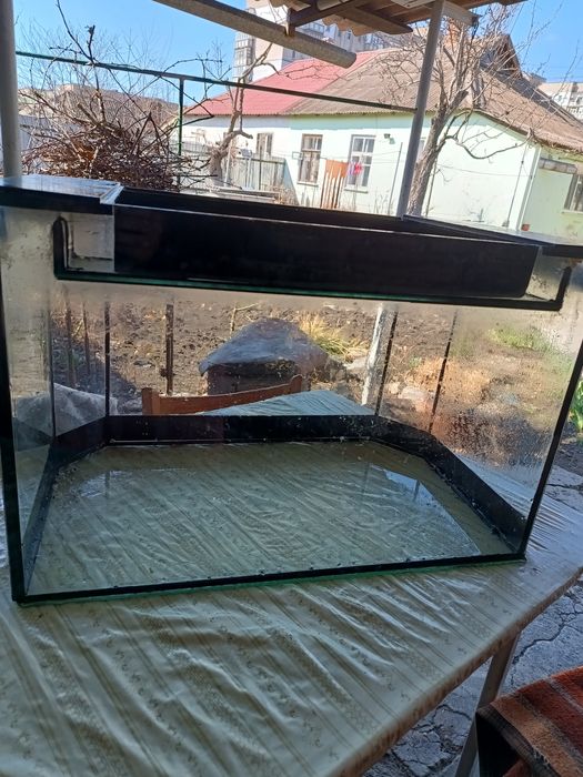 Продам аквариум 70 литров