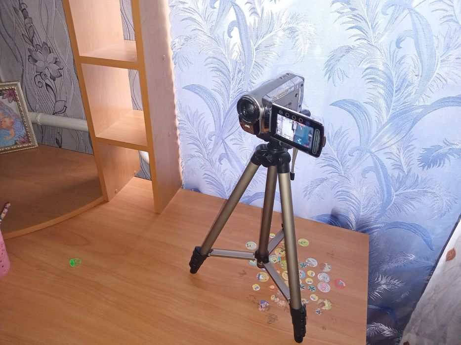 Продається відеокамера