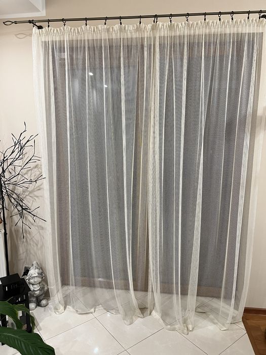 Karnisze z firankami