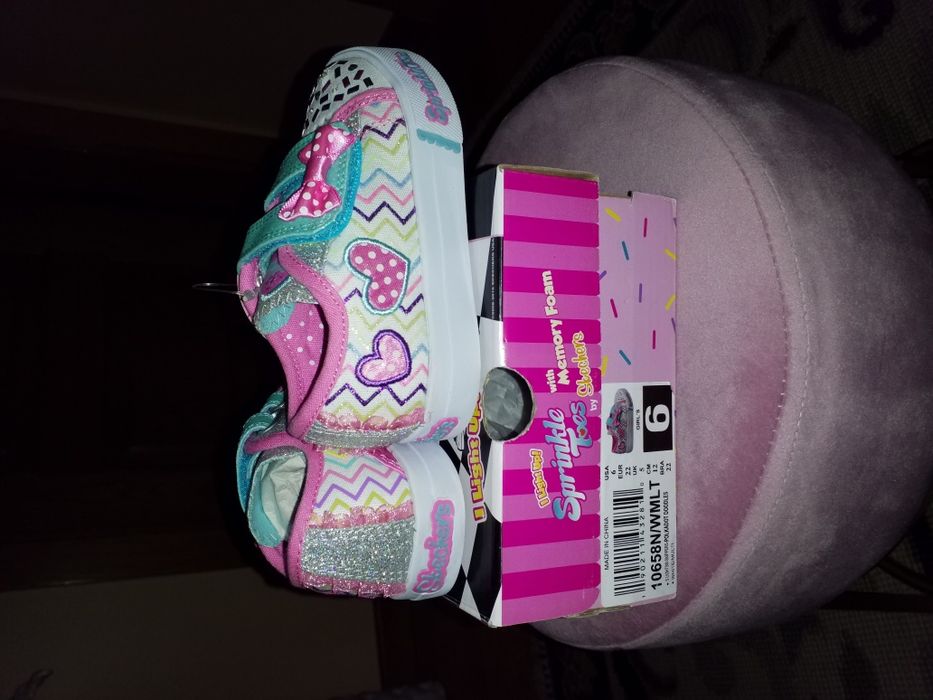 Ténis da SKECHERS lindíssimos NOVOS