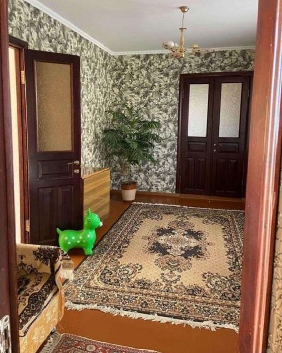 Продам жилой дом с коммерческим помещением.(213-709)