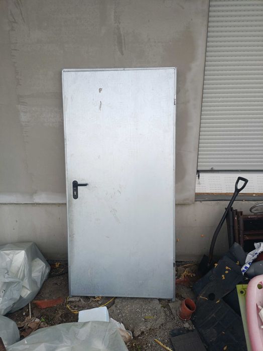 Drzwi blaszane prawe