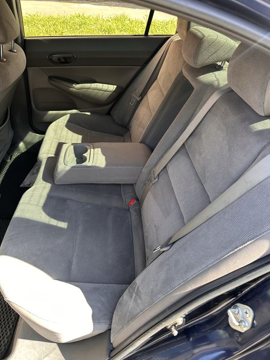 Продам Хонда Сивик 4D мотор 1.8 автомат