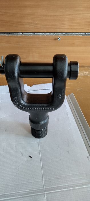 Wkrętka Hak Mercedes Actros 4/5