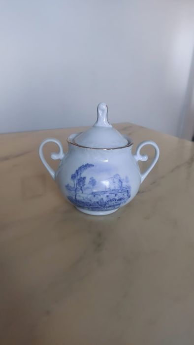 Conjunto de chá antigo