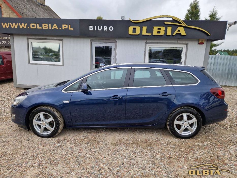 Opel Astra Xenon, Nawigacja, Hak