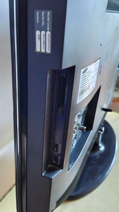 Телевізор 32" Samsung LE32D450G1W