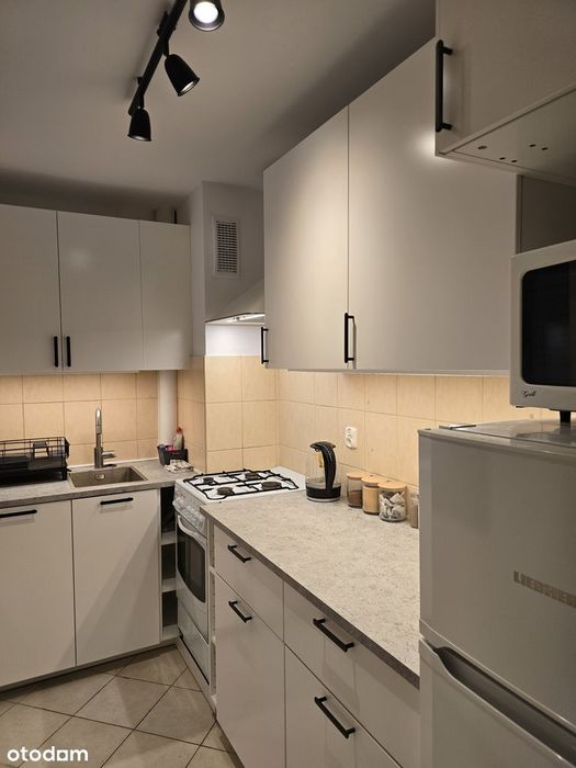 Grzybowska 9 | 3 Pokoje | 48 M² | Winda | Centrum
