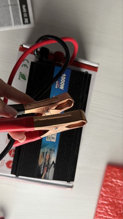 Автомобільний інвертор 12V → 220V 1000W + USB