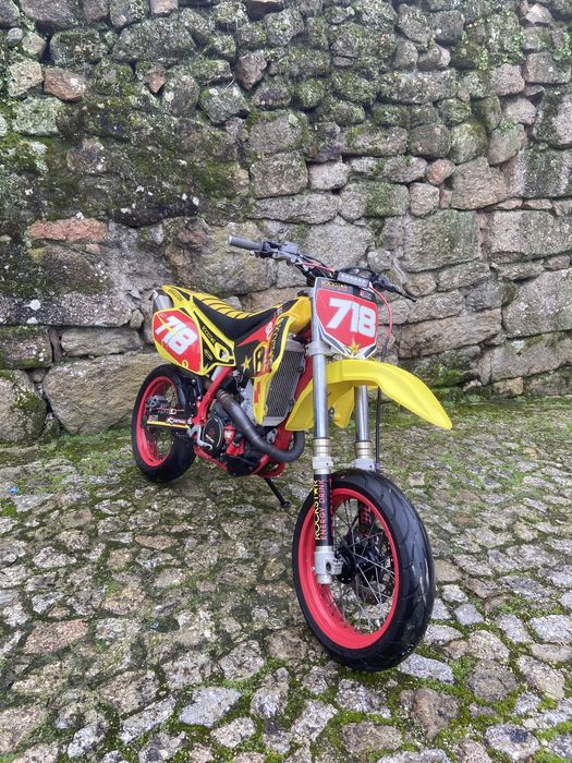 Suzuki drz 490cc sm