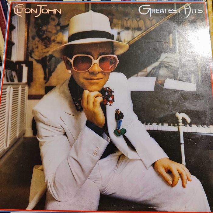 Elton John	Greatest Hits