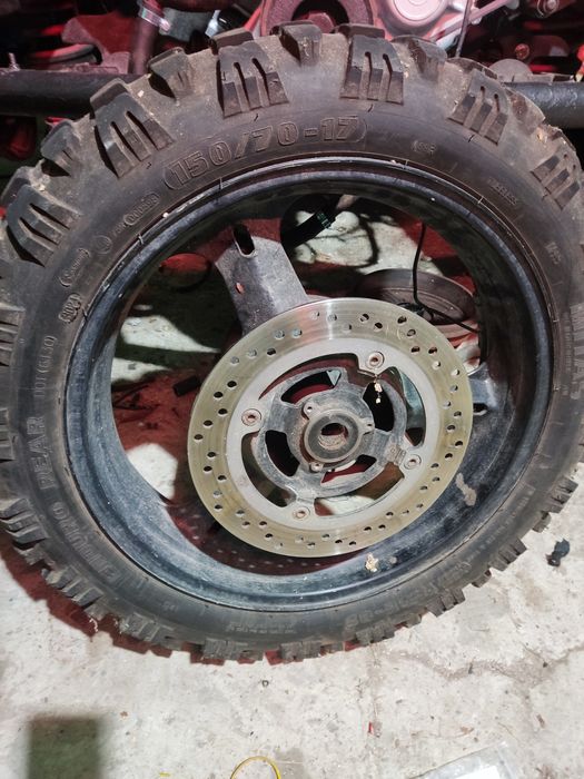 Koła przód tył z oponami kpl Suzuki DL-1000 V-Strom