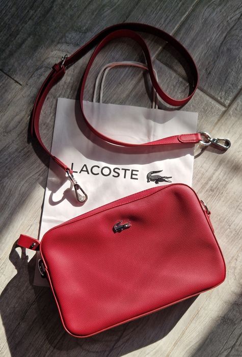 Ubrana 1 raz Piękna torebka Lacoste Square Crossover Bag bordowy