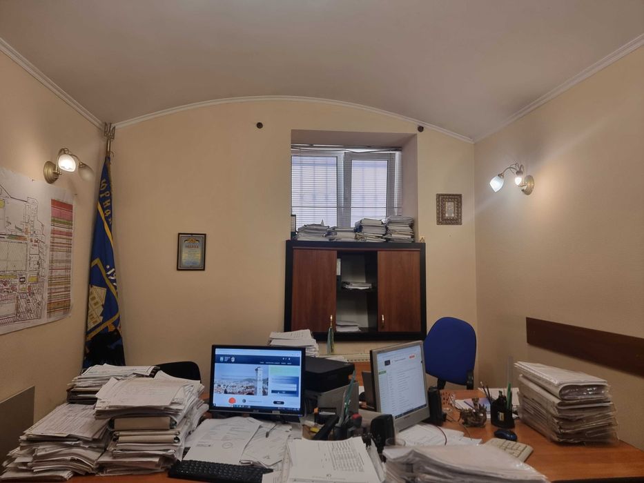 Продаж нежитлове приміщення 60.2 м.кв. вул. Поповича 2 м. Львів