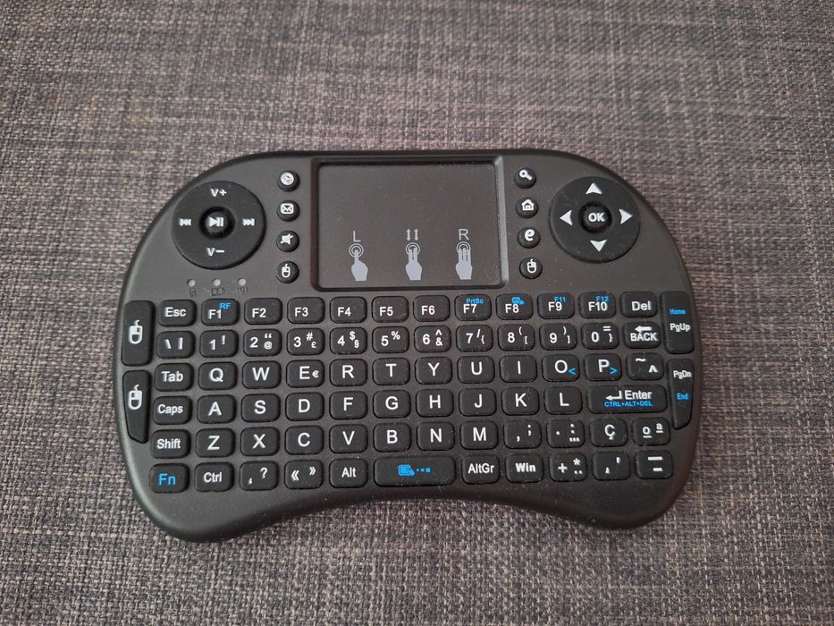 Teclado wireless bluetooth com rato integrado