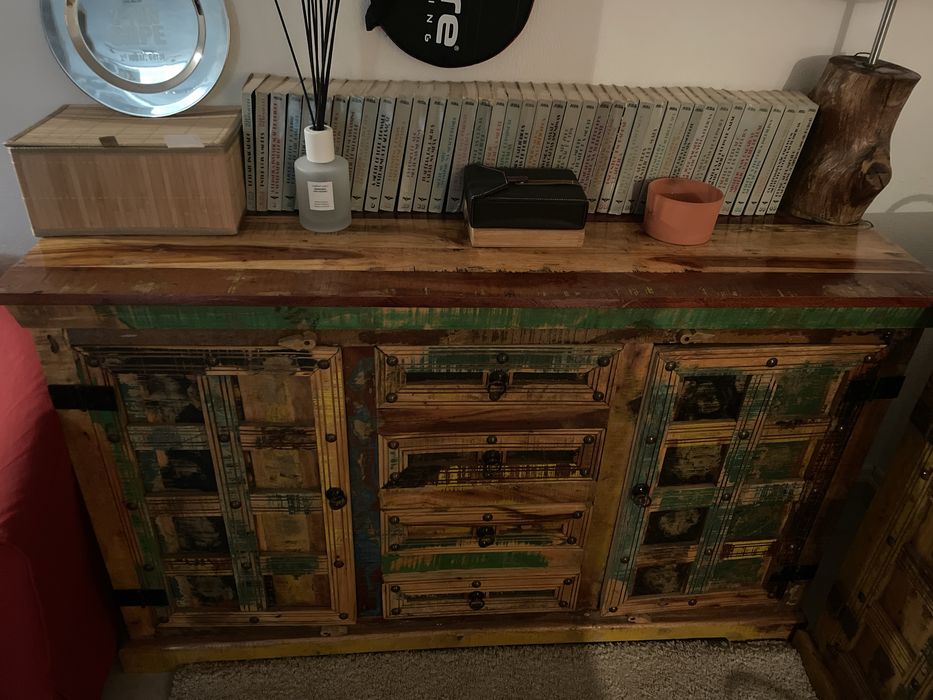 Aparadores Myshal Gato Preto