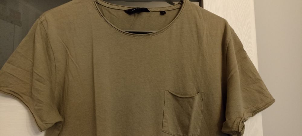 T-shirt Isolid rozmiar M z kieszonką