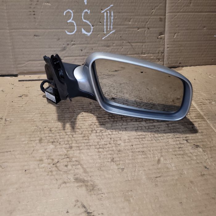 Lusterko prawe elektryczne audi a3 8l lift 2002r LY7W 5 drzwi