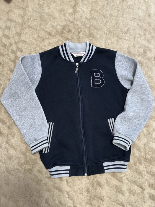 Бомбер кофта 10-11 років