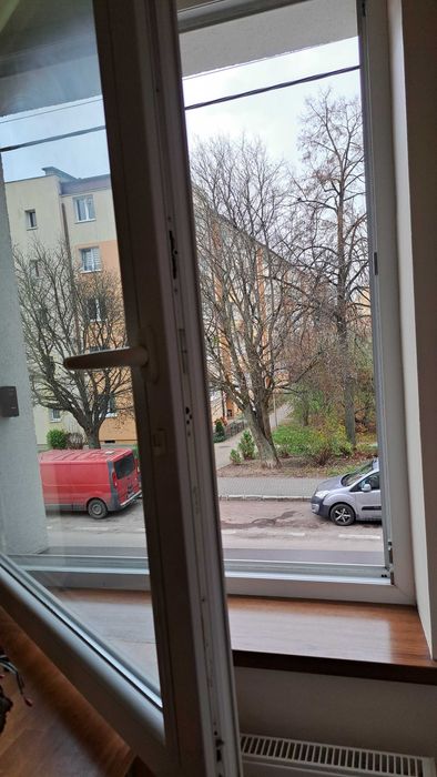 Okno z PCV dwuszybowe +roleta