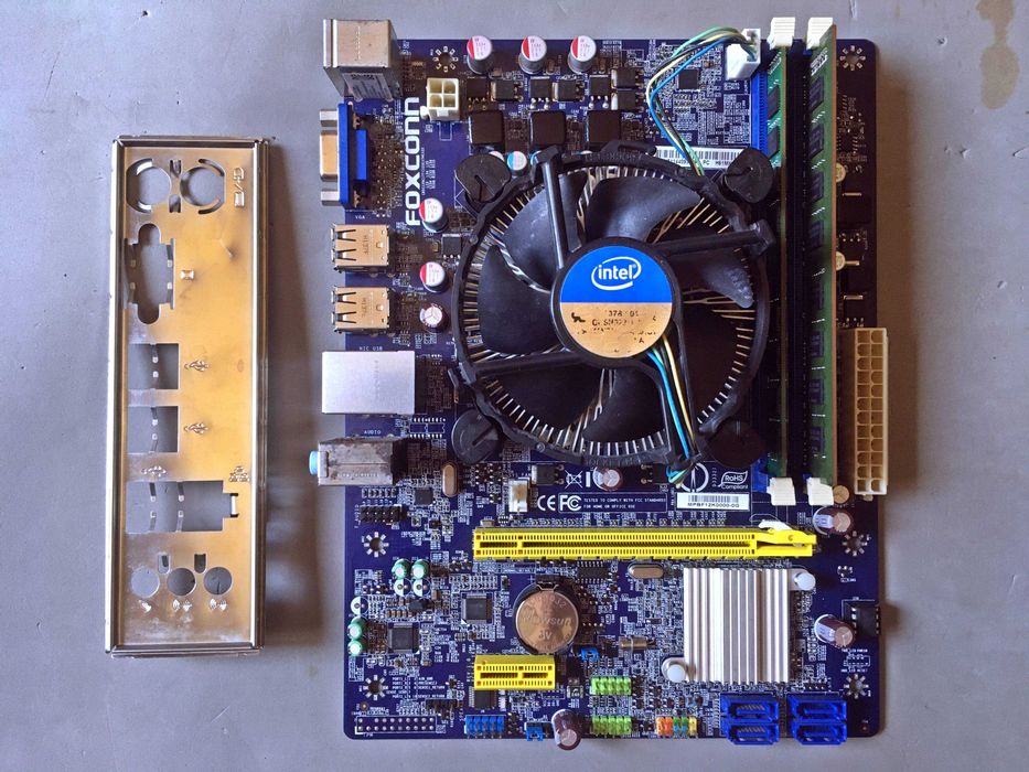 Motherboard Foxconn H61MXL-K ou kit com RAM/CPU