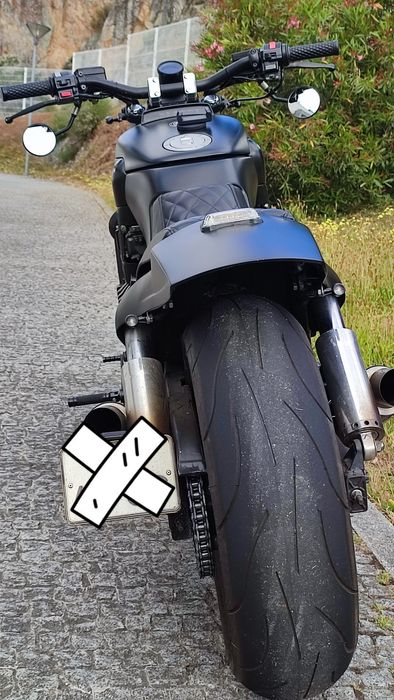 Yamaha fzx 750 customizada